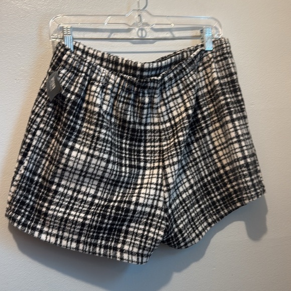 Forever 21 large plaid skort - Picture 3 of 6